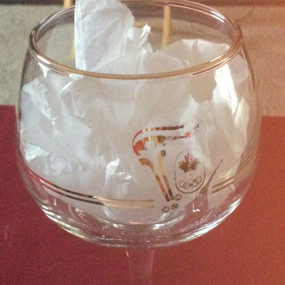 Vintage 1988 Petro Canada Wine Glasses - Picture 13 of 13